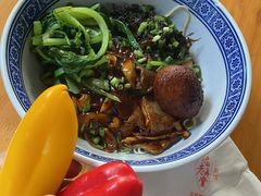 -沪西老弄堂面馆(定西路店)