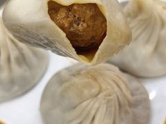 -笑来喜馄饨小笼工坊(通扬路店)