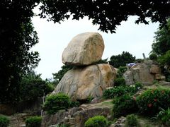 -东山风动石景区