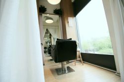 -简法造型·品牌形象店