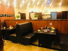 卡座-高丽屯炭火烤肉店