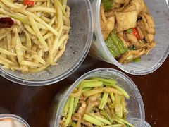 -刘胖子家常菜·蹄花焖藕(中南店)