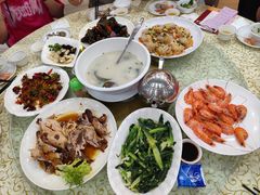 -鹏城人家海鲜酒家·23年老字号(较场尾店)
