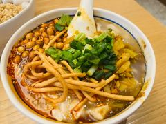 -蓉李记成都名小吃(武汉经开万达店)