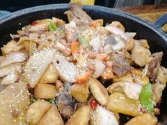 -老钟家烤羊排·敦伊阁清真餐厅胡羊焖饼