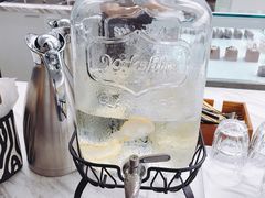 -UNI UNI(环亚凯瑟琳店)