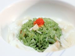 后感觉整道出品鲜美有余，但饭身偏湿葱茸香味不是很明显，所以建议大家下单时都是点位上的“参赛版”为好。-广州文华东方酒店·江-由辉师傅主理