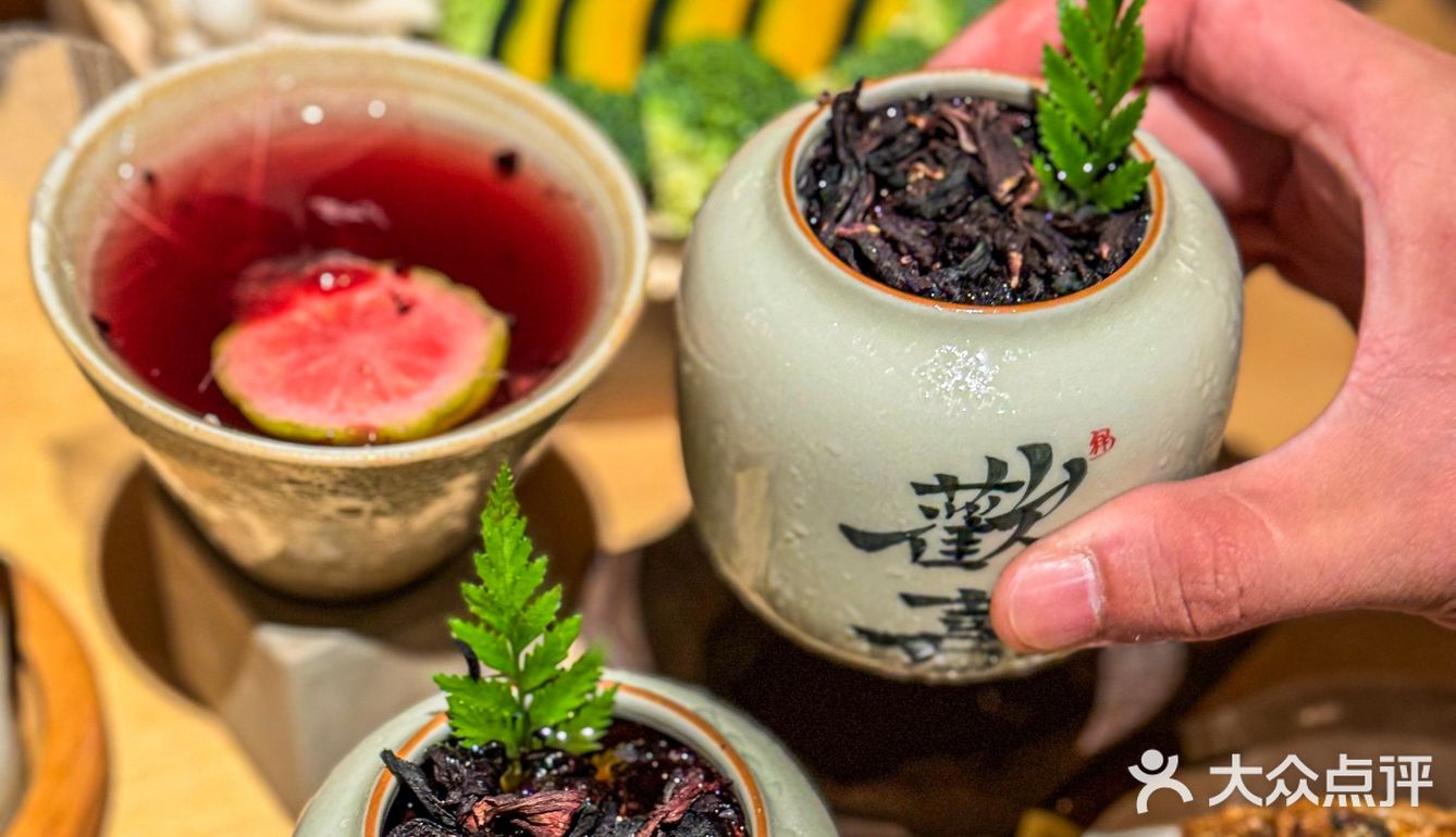 汉口江滩边！吃到了会来无数次的牛杂煲！