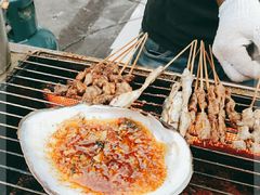 -邛海景风特色火盆烧烤店·烤串(月色风情小镇店)
