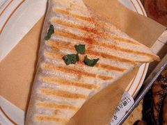 热压凤梨奶酪猪肉三角馅饼-野草莓自由市场