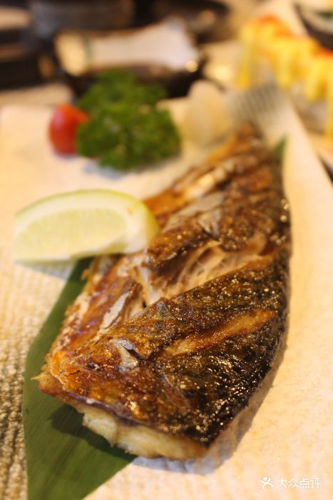 三德渔海钓主题餐厅(钟村旗舰店)盐烧青花鱼图片