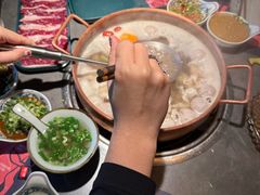 -牛村来人潮汕牛肉火锅(西单店)