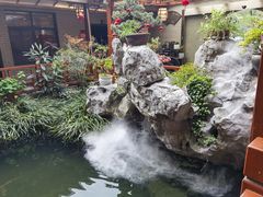 -山明水秀农庄