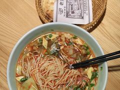 -味绝西面