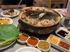 -山焱·炭火自助烤肉(周浦万达店)
