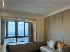 -欧辰国际酒店(重庆欢乐谷轻轨站店)