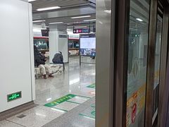 -闸弄口(地铁站)