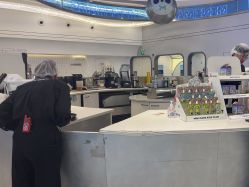 -MINI MARS 移动的空间站乐园·餐饮·派对(浦东金桥店)