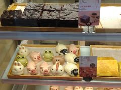 面包甜点陈列柜-满满元气和田大枣糕·蛋糕(朝阳大悦城店)