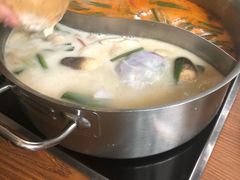 -樾餐厅泰式海鲜火锅(民歌湖店)