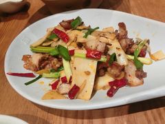 -云海肴·汽锅鸡·云南菜(天山百盛优客店)