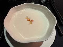自制海石花酸奶-醉东Oriental House(静安嘉里中心店)
