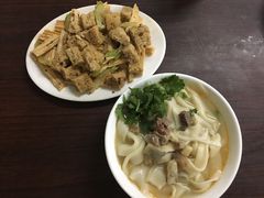 -河南占军烩面馆(中华广场店)