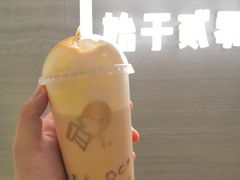 -喜茶(杭州滨江宝龙店)