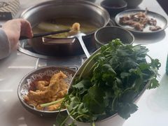 -喃喃椰·糟粕醋·椰子鸡火锅(七堡花园店)