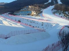 -鳌山滑雪度假区