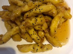 糖醋里脊-闫府私房菜·百年鲁菜(恒隆店)