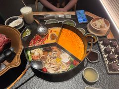 -三出山火锅(南京万象天地店)