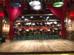 -老滇山寨•云南特色菜•地方菜•民族风情歌舞表演(金碧店)