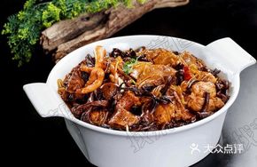 Mountain Mushroom Stewed Free-Range Chicken