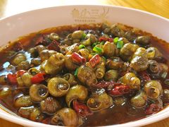 酱爆螺丝-鲁小三·大骨自助(金山总店)