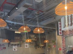-炉小二铜锅牛蛙•川湘菜(三里屯店)