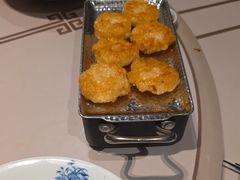 手打鲜虾饼-维园悦谱·海派家常菜(乌鲁木齐南路店)
