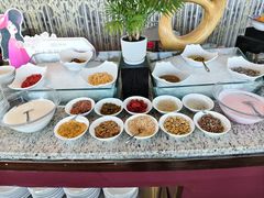 -怡豪大饭店·49楼旋转自助餐厅