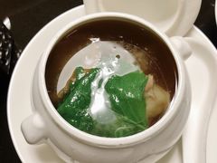 酸菜腩排-桐花客家创意料理民生店
