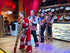 -老滇山寨•云南特色菜•地方菜•民族风情歌舞表演(金碧店)