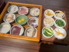 -良米山·云南野生菌过桥米线(上海首店)