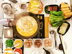 -鲜入围煮花胶鸡海鲜火锅