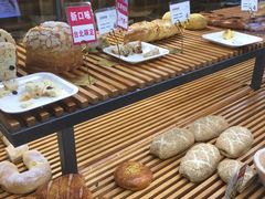 -焙丽拾光(麦凯乐直营店)