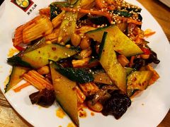 -喇喇排骨火锅·传统韩式脊骨汤(望京西园总店)
