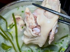 -何师烧烤Pro ·江湖川菜·小龙虾·精酿啤酒(太古里旗舰店)