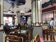 大堂-龙老五汤店(站前西路店)