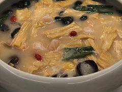 上汤虾仁鲜腐竹-禾珍珠家常小馆(河南博物院店)