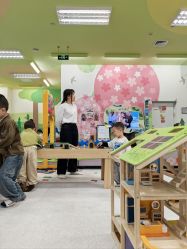 -莫莉幻想儿童乐园(武汉经开永旺店)