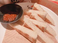 -肥肥虾庄·金牌油焖大虾(汉街SKP店)