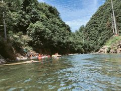 -安吉龙王山峡谷漂流